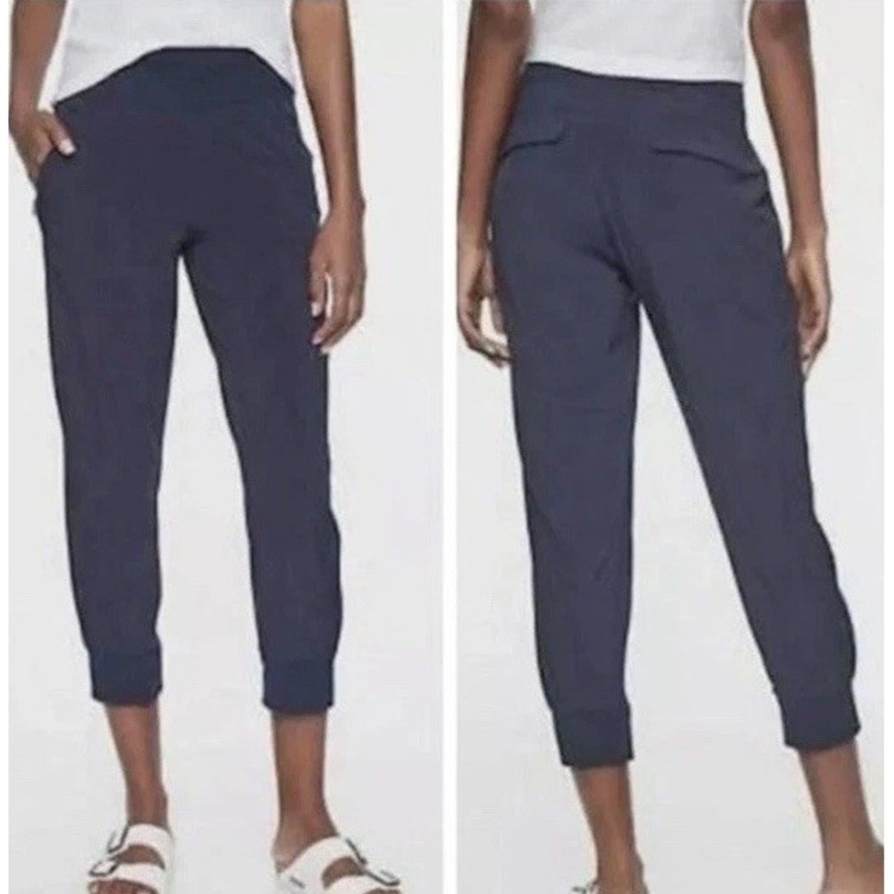 Athleta Soho Pull On Cropped jogger Sz 16‎ Zip Pockets EC Navy Blue Stretch